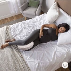 Boppy Pregnancy Support Wedge